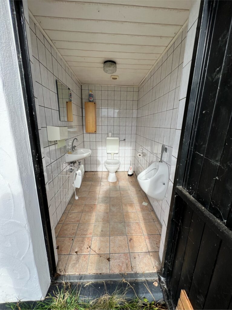 ehemalige Toilette